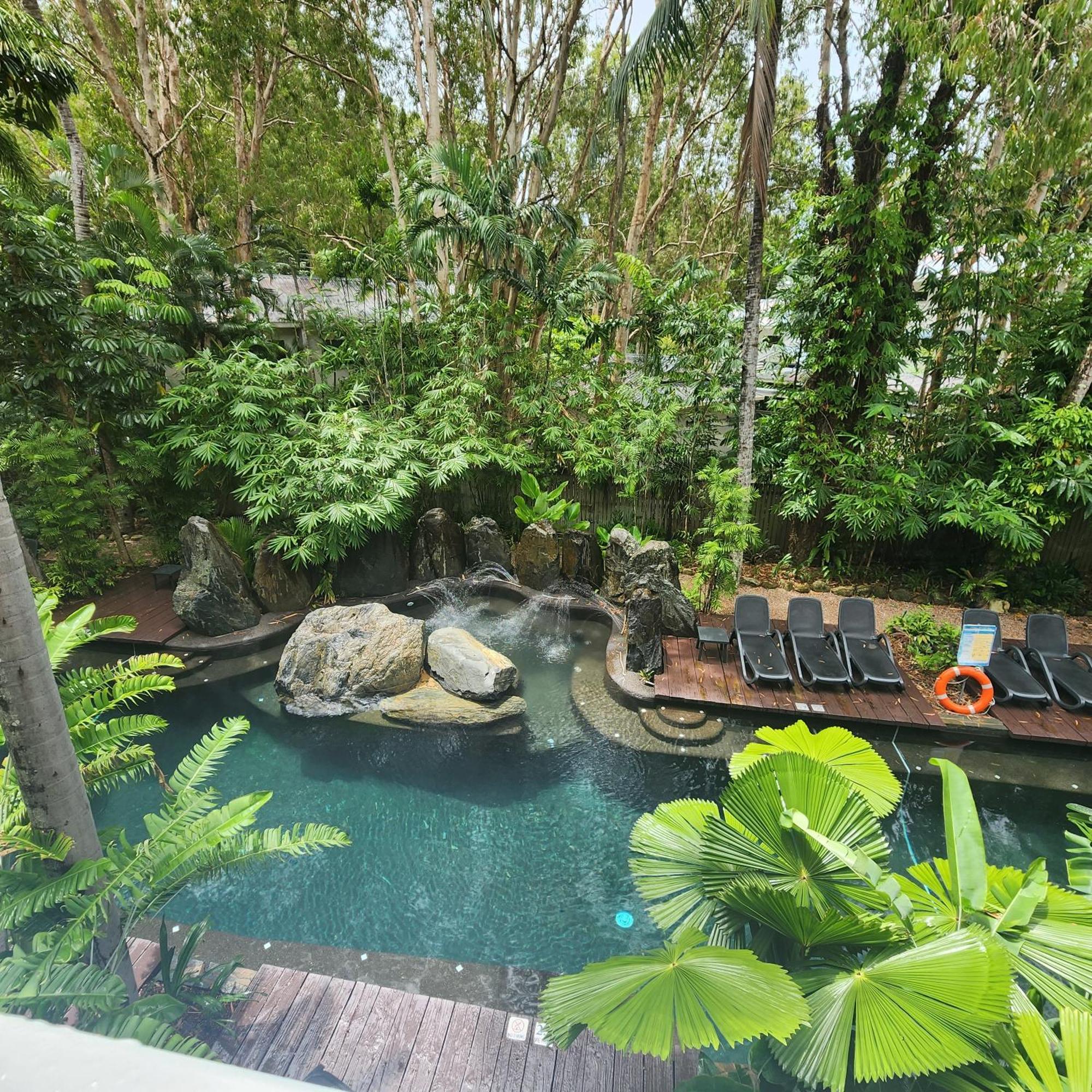 Elysium Private Apartments At Beach Club & Spa Palm Cove Exterior photo
