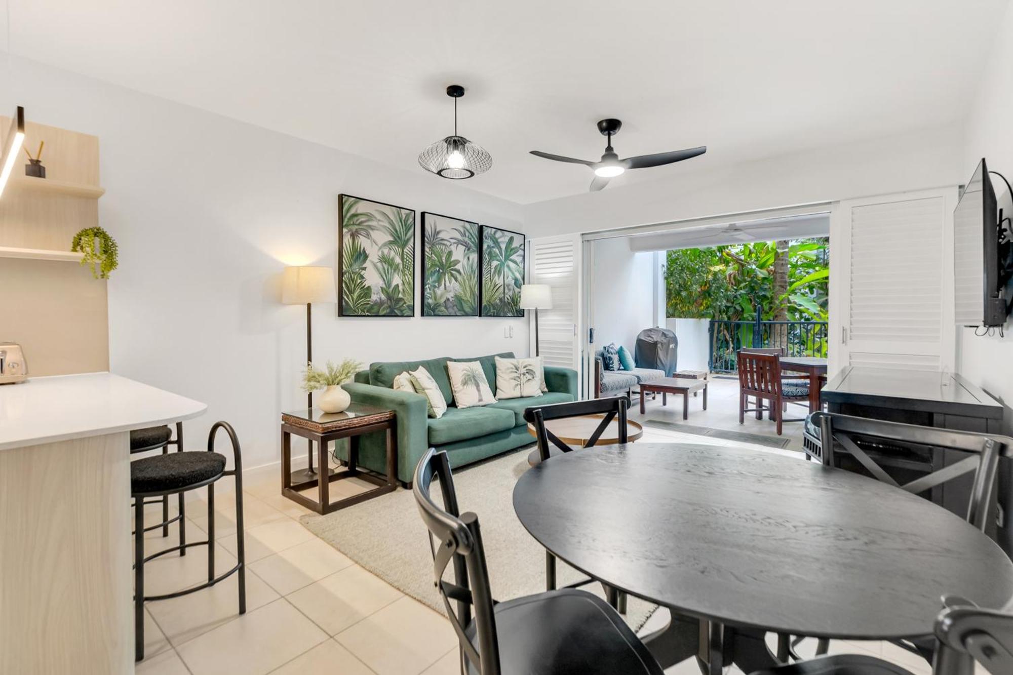 Elysium Private Apartments At Beach Club & Spa Palm Cove Exterior photo