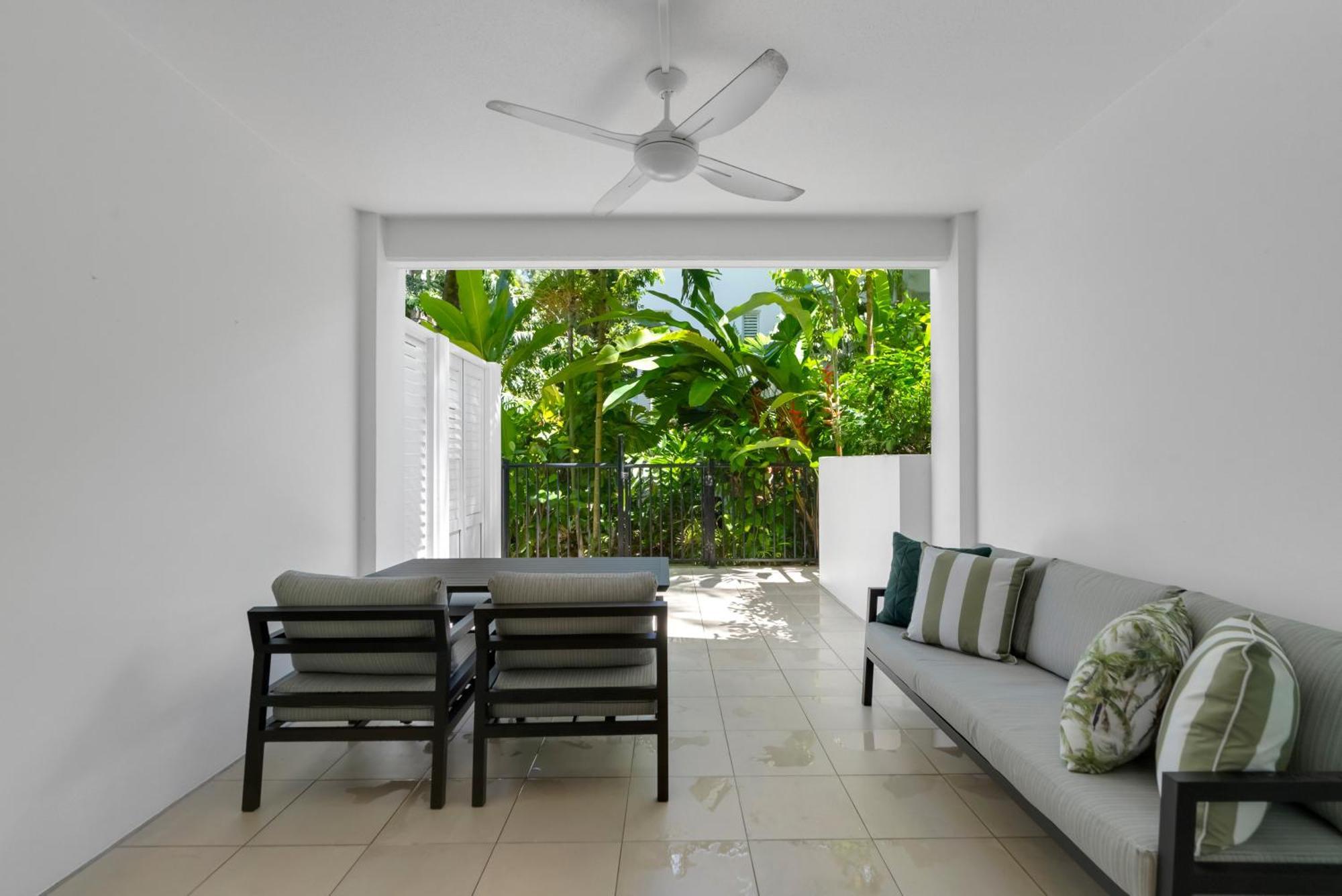 Elysium Private Apartments At Beach Club & Spa Palm Cove Exterior photo